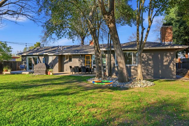 4604 Oxbow Dr, Sacramento, CA 95864