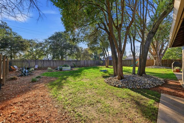 4604 Oxbow Dr, Sacramento, CA 95864