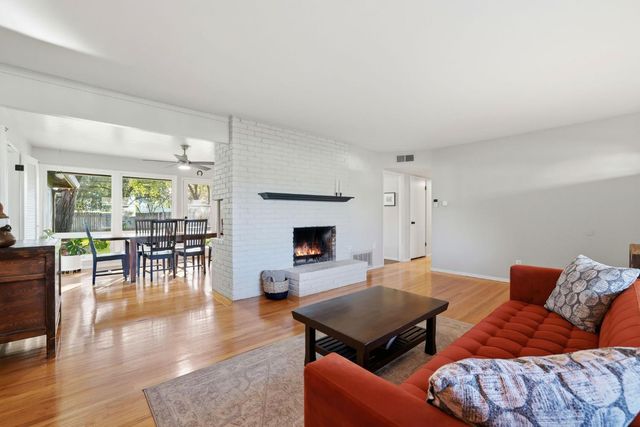 4604 Oxbow Dr, Sacramento, CA 95864