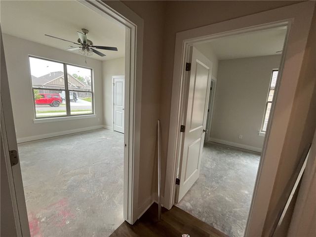 2302 Lexington Street, Siloam Springs, AR 72761