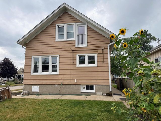 6639 32nd AVENUE, Kenosha, WI 53142