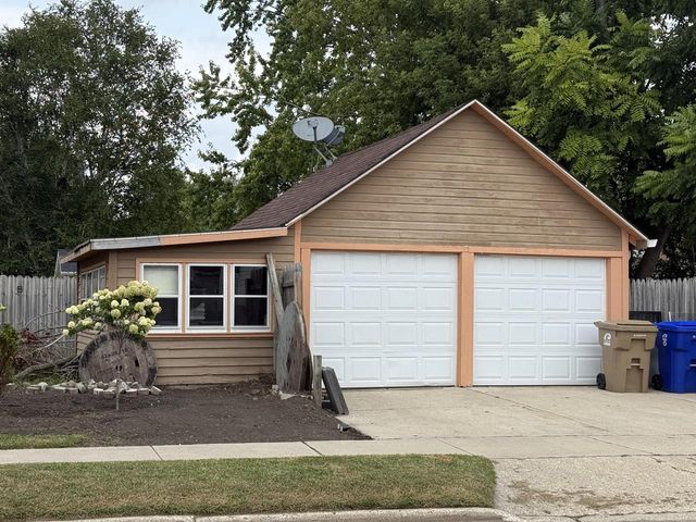 6639 32nd AVENUE, Kenosha, WI 53142