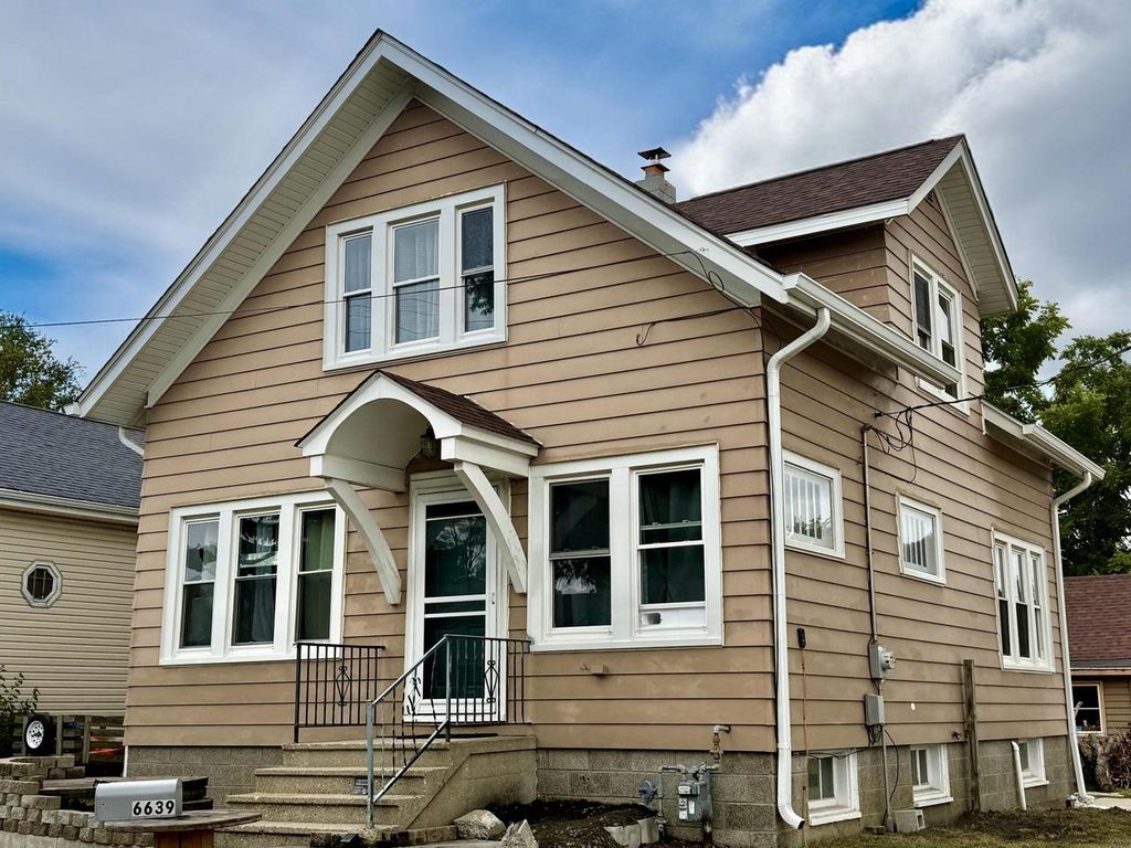 6639 32nd AVENUE, Kenosha, WI 53142