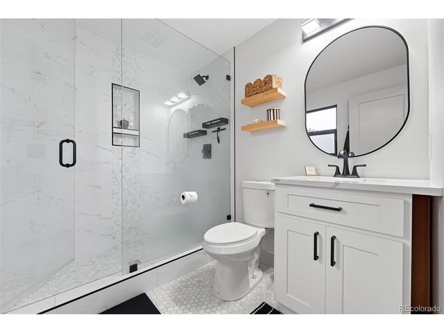 6438 S Louthan St, Littleton, CO 80120