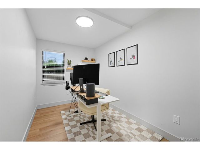 6438 S Louthan St, Littleton, CO 80120