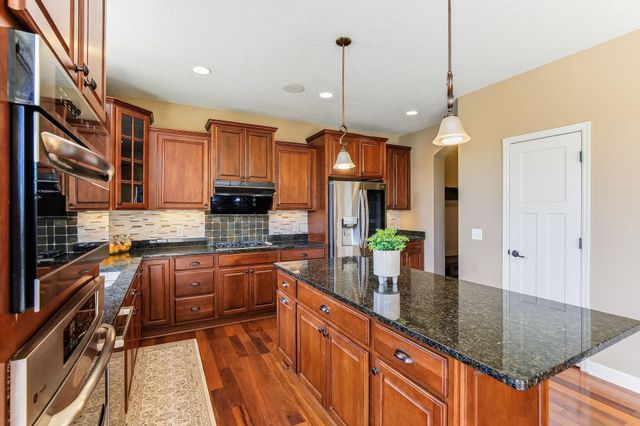 15365 58th Place N, Plymouth, MN 55446