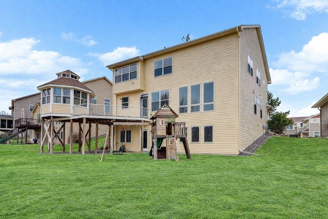 15365 58th Place N, Plymouth, MN 55446