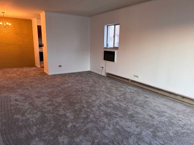 300 Circle Avenue 3G, Forest Park, IL 60130