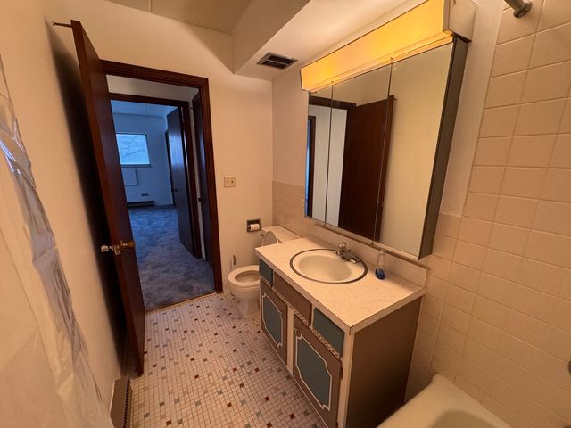 300 Circle Avenue 3G, Forest Park, IL 60130