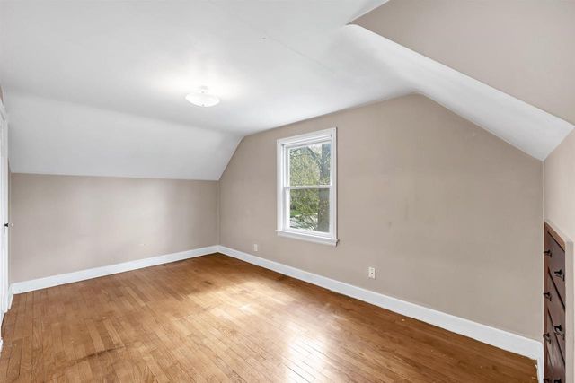512 E ALLOUEZ AVENUE, Green Bay, WI 54301