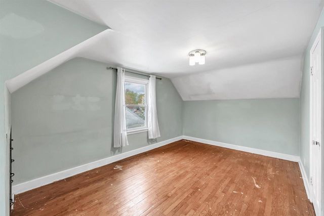 512 E ALLOUEZ AVENUE, Green Bay, WI 54301