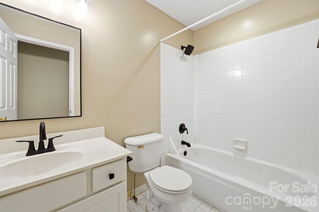 7711 Abbotsinch Court, Charlotte, NC 28269