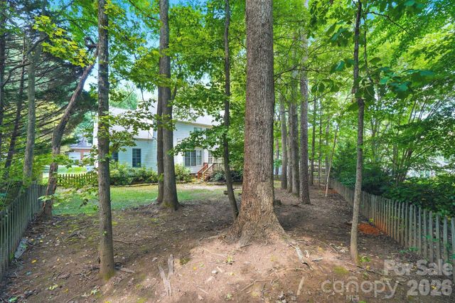 7711 Abbotsinch Court, Charlotte, NC 28269