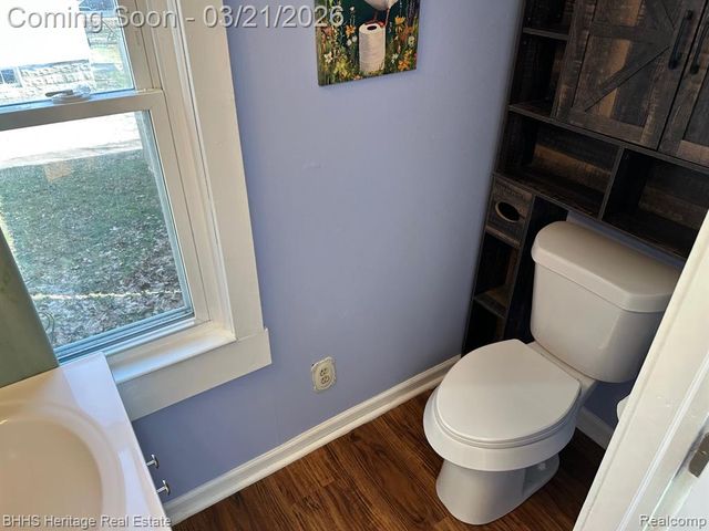 409 Lake Street, Howell, MI 48843