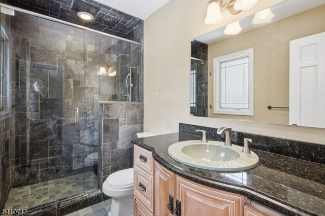 378 E Shore Trl, Sparta Twp., NJ 07871