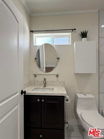 626 Silver Lake Boulevard, Los Angeles, CA 90026