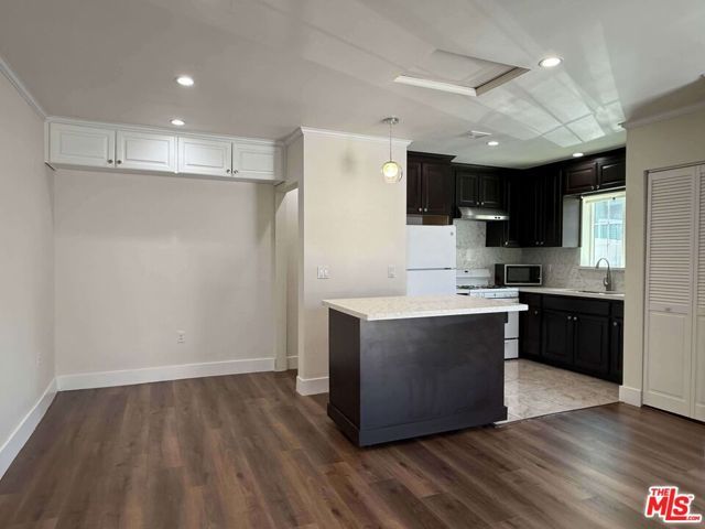 626 Silver Lake Boulevard, Los Angeles, CA 90026