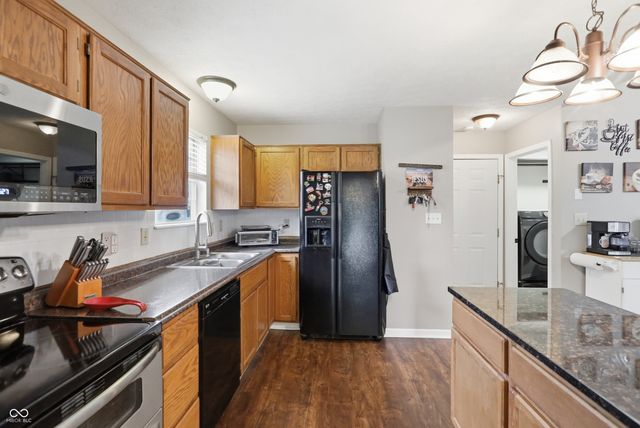 1960 Winfield Park Drive, Greenfield, IN 46140