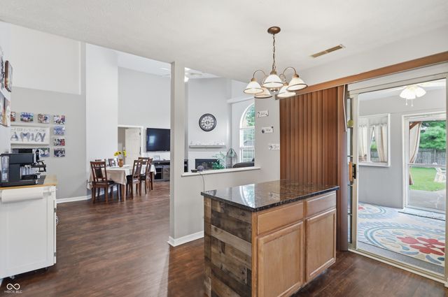 1960 Winfield Park Drive, Greenfield, IN 46140