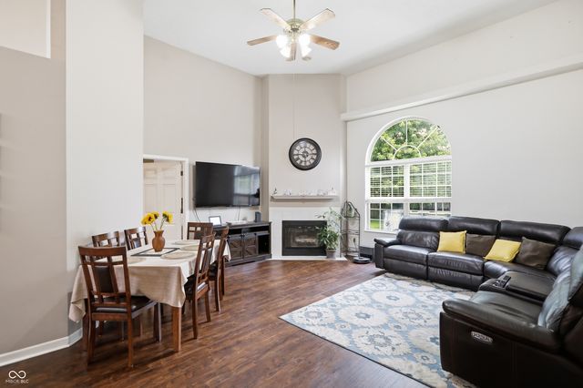 1960 Winfield Park Drive, Greenfield, IN 46140