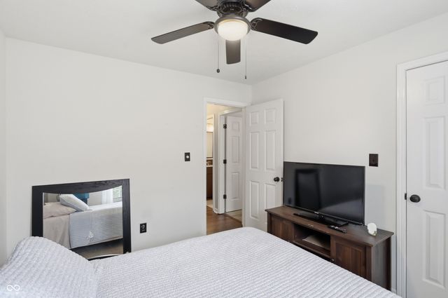 1960 Winfield Park Drive, Greenfield, IN 46140