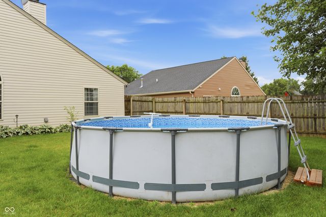 1960 Winfield Park Drive, Greenfield, IN 46140