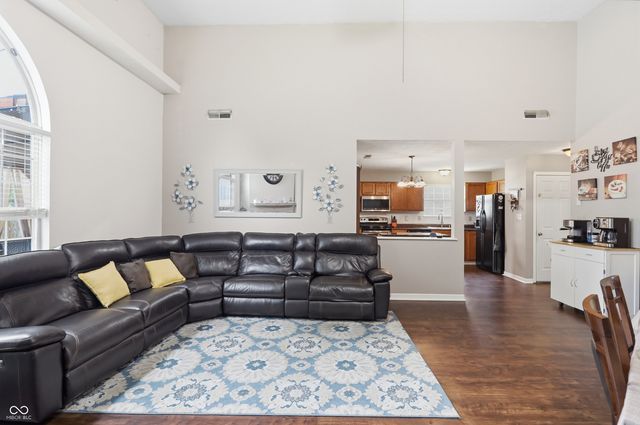 1960 Winfield Park Drive, Greenfield, IN 46140
