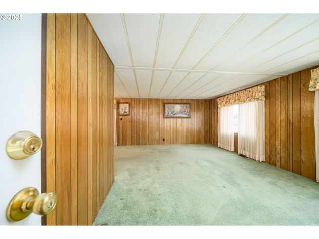 2901 E 2ND St 109, Newberg, OR 97132