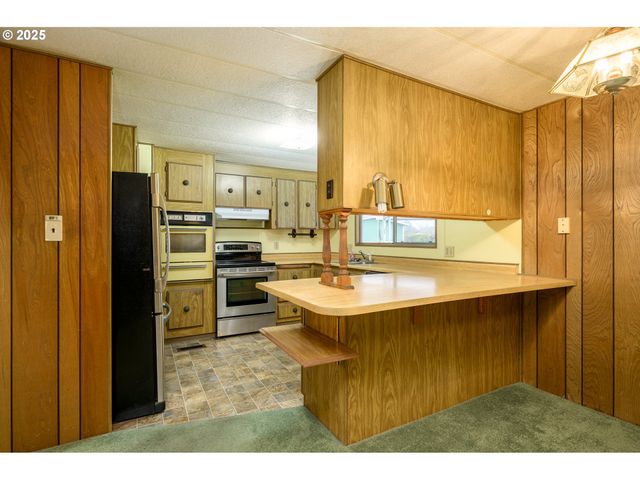 2901 E 2ND St 109, Newberg, OR 97132