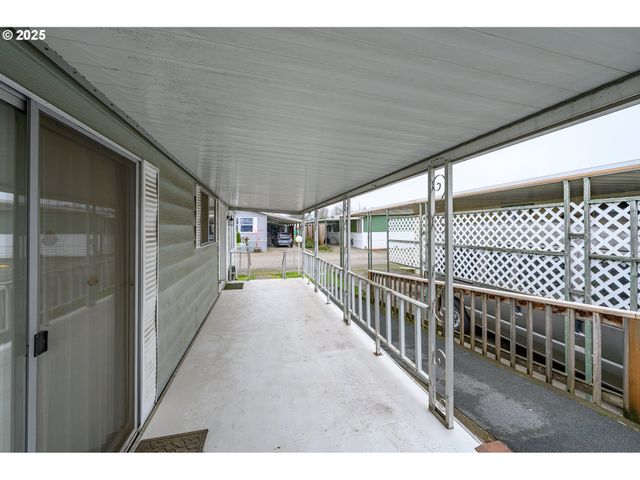 2901 E 2ND St 109, Newberg, OR 97132