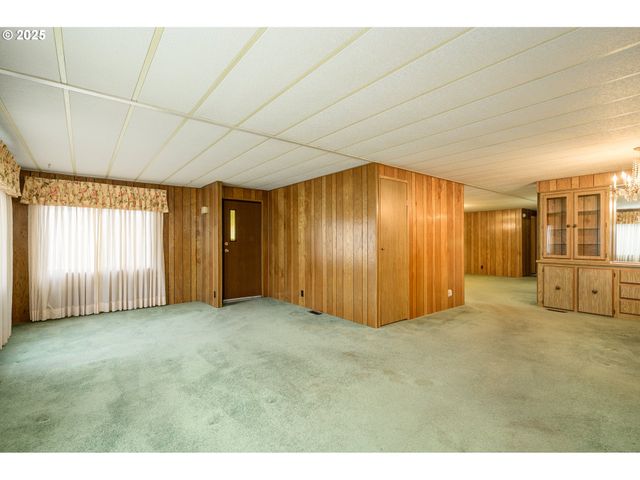 2901 E 2ND St 109, Newberg, OR 97132