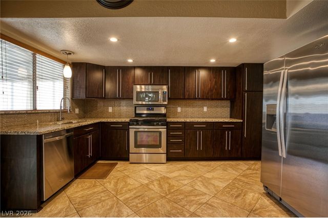 3956 Clear View Drive, Las Vegas, NV 89121