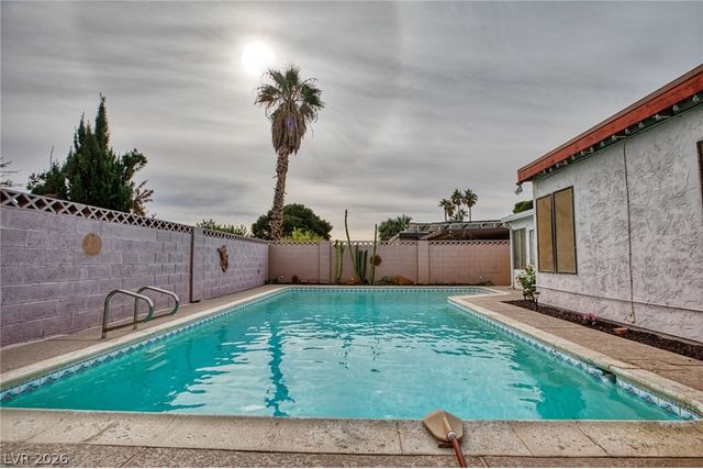 3956 Clear View Drive, Las Vegas, NV 89121