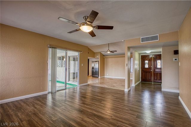 3956 Clear View Drive, Las Vegas, NV 89121