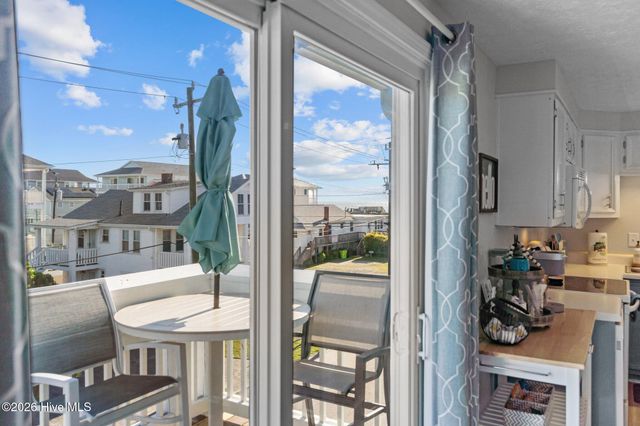 101 Seahorse Lane B3, Carolina Beach, NC 28428