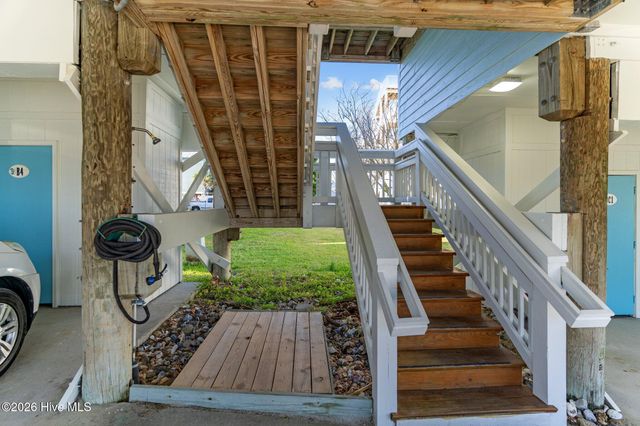 101 Seahorse Lane B3, Carolina Beach, NC 28428