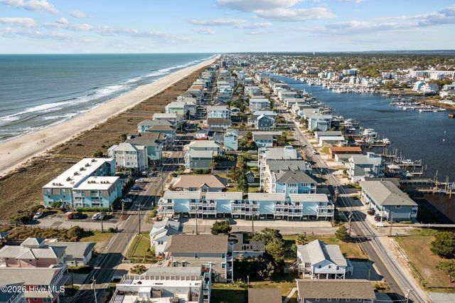 101 Seahorse Lane B3, Carolina Beach, NC 28428