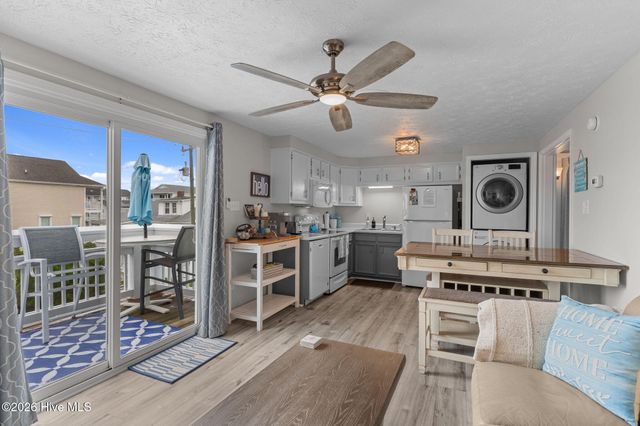 101 Seahorse Lane B3, Carolina Beach, NC 28428