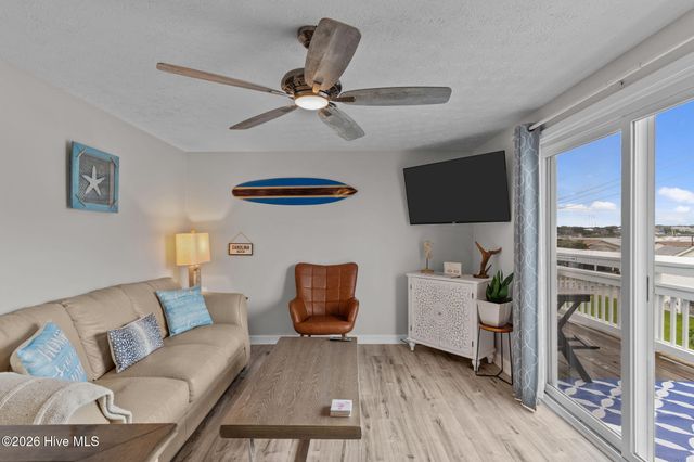 101 Seahorse Lane B3, Carolina Beach, NC 28428