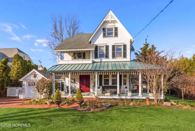 585 Little Silver Point Road, Little Silver, NJ 07739