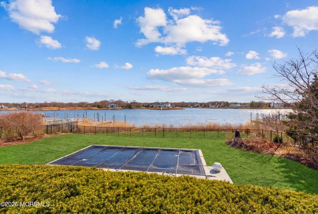 585 Little Silver Point Road, Little Silver, NJ 07739