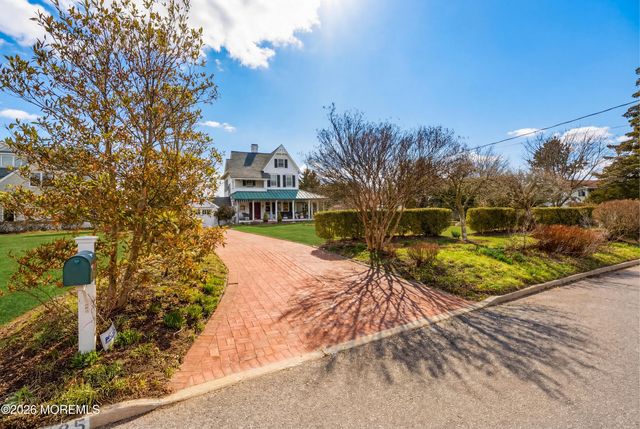 585 Little Silver Point Road, Little Silver, NJ 07739