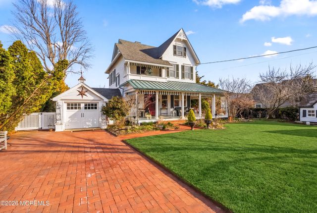 585 Little Silver Point Road, Little Silver, NJ 07739