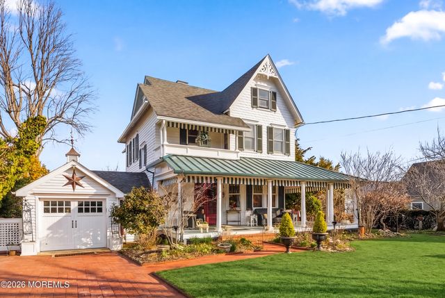 585 Little Silver Point Road, Little Silver, NJ 07739