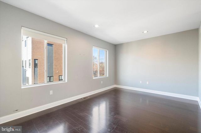 1353 N MASCHER ST, Philadelphia, PA 19122