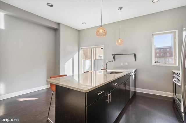 1353 N MASCHER ST, Philadelphia, PA 19122