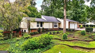 9760 Greenside Way, Douglasville, GA 30135