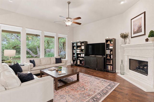 368 Pink Granite BLVD, Dripping Springs, TX 78620
