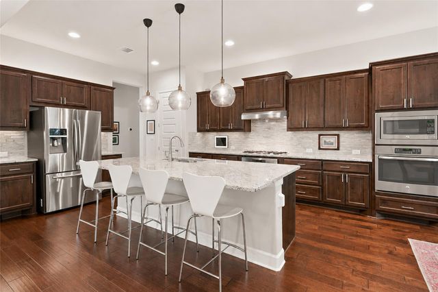 368 Pink Granite BLVD, Dripping Springs, TX 78620