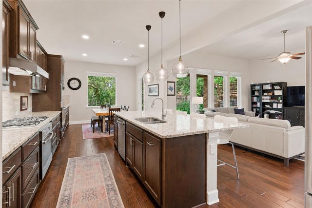 368 Pink Granite BLVD, Dripping Springs, TX 78620